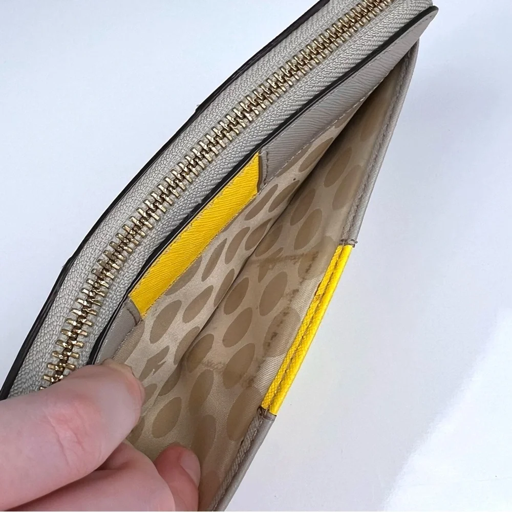 Kate Spade Long Zip Around Wallet - Picture 5 of 8